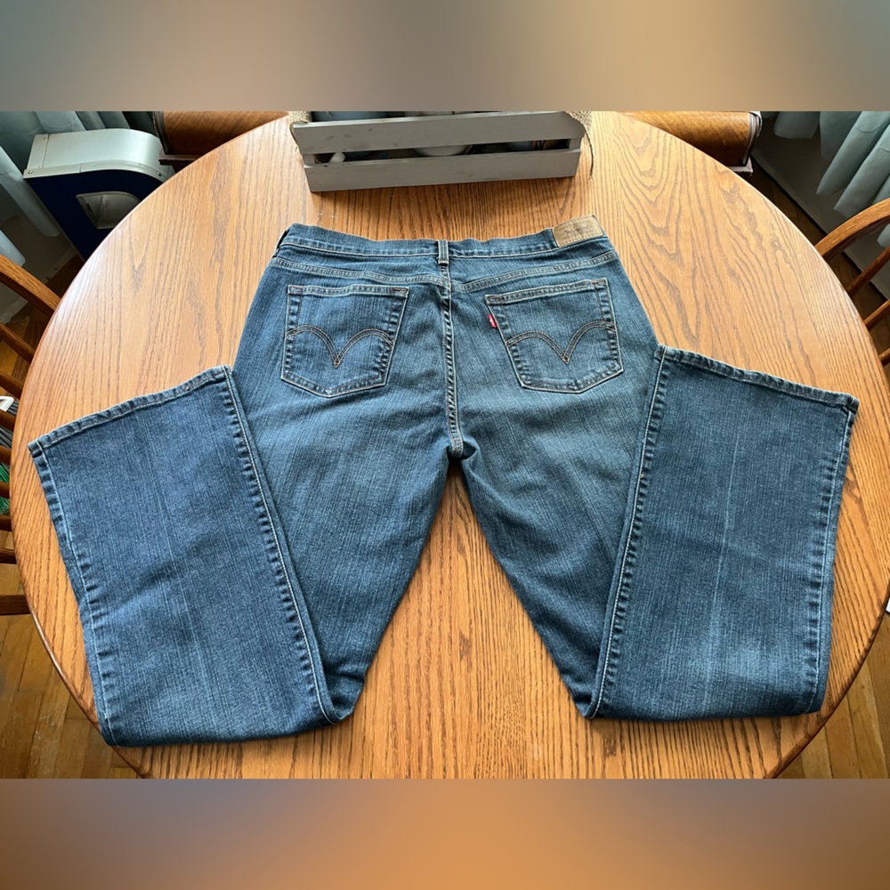 LEVI’s 515 bootcut jeans women’s size 14m medium wash denim